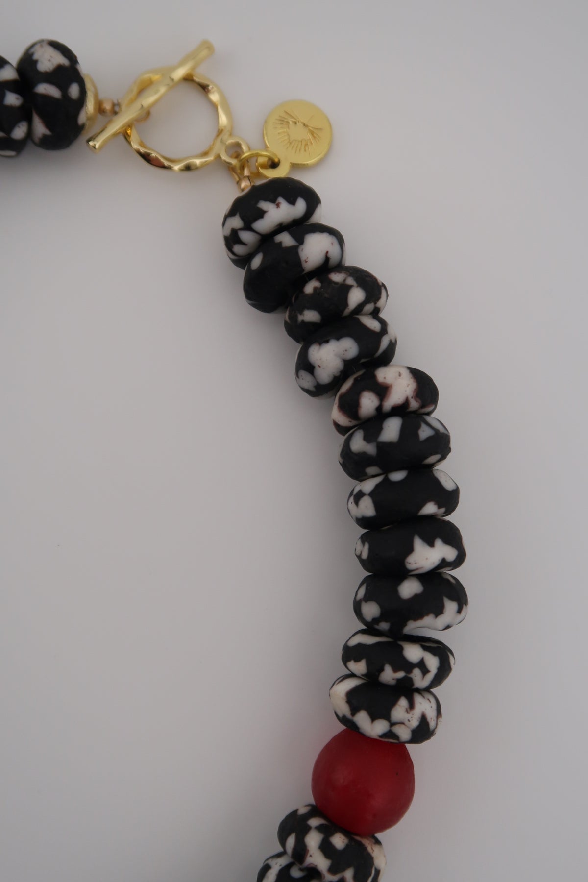 Between the Hedges Necklace