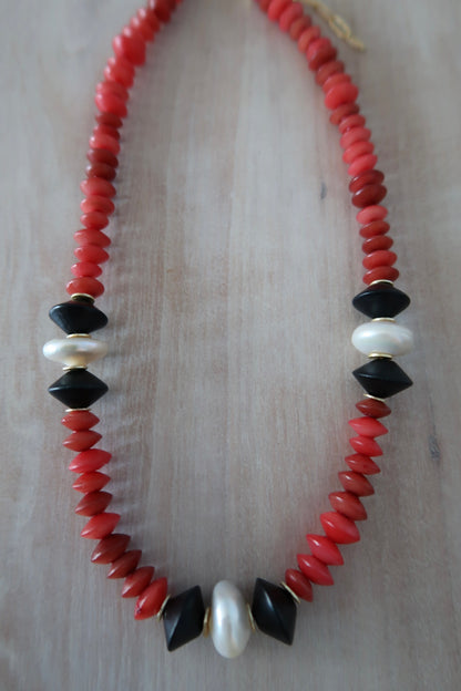 Classic City Necklace