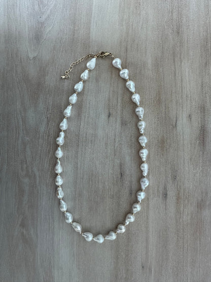 Small Freshwater Pearl Necklace