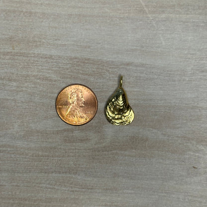 Oyster Charm